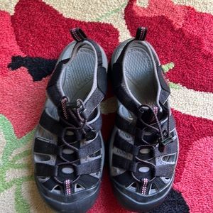 Keen Sandal..great condition!!